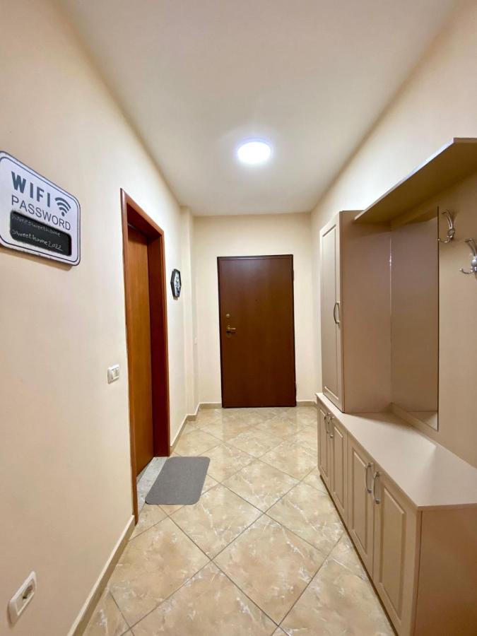 Chlo Apartment 2 Tirana Buitenkant foto